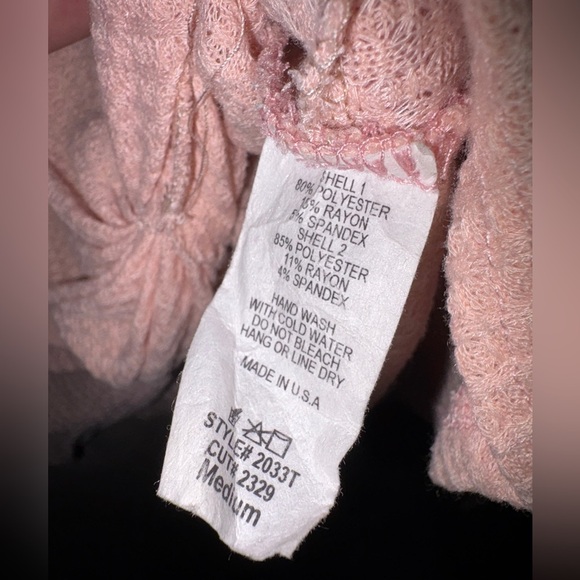 Viamor Pink Knit Top with Cheetah Print Short Sleeves size Medium - Picture 3 of 4